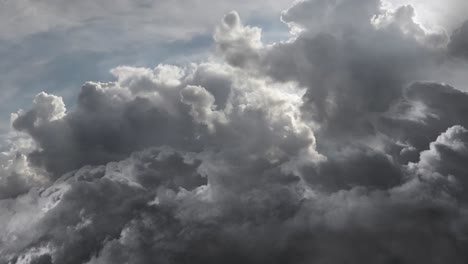 el cielo con nubes de tormenta fondo 4k