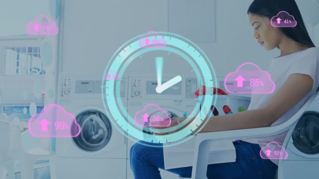 시계 와 구름 아이콘 을 가진 세탁소 에서 기다리고 있는 두 인종 의 젊은 여자 의 동영상