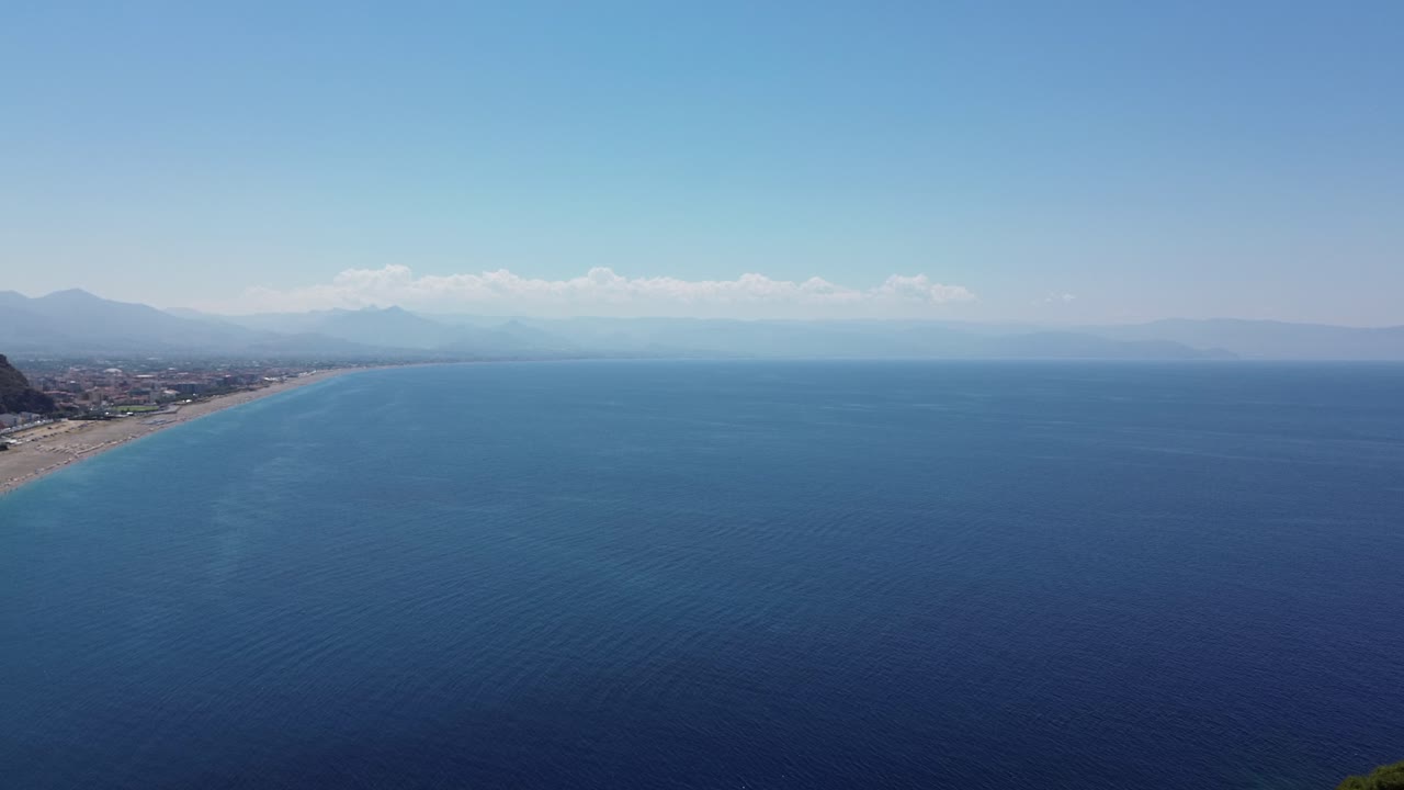 저는 이 아름다운 목적지에서 하나님을 볼 수 있습니다.