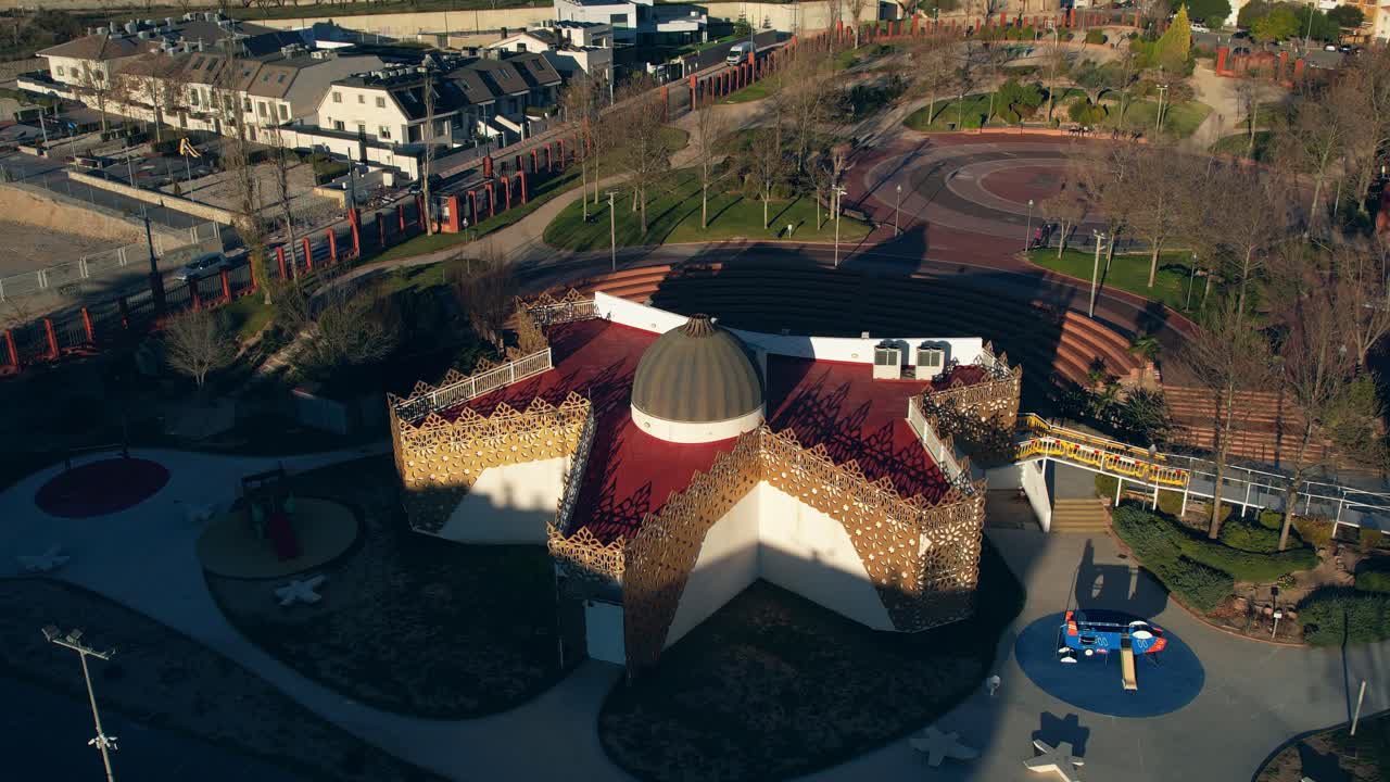 이비 알리칸테 에 있는 삼 지혜로운 사람 들 의 집