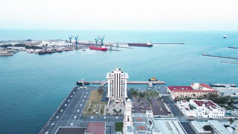 los principales edificios del puerto de veracruz