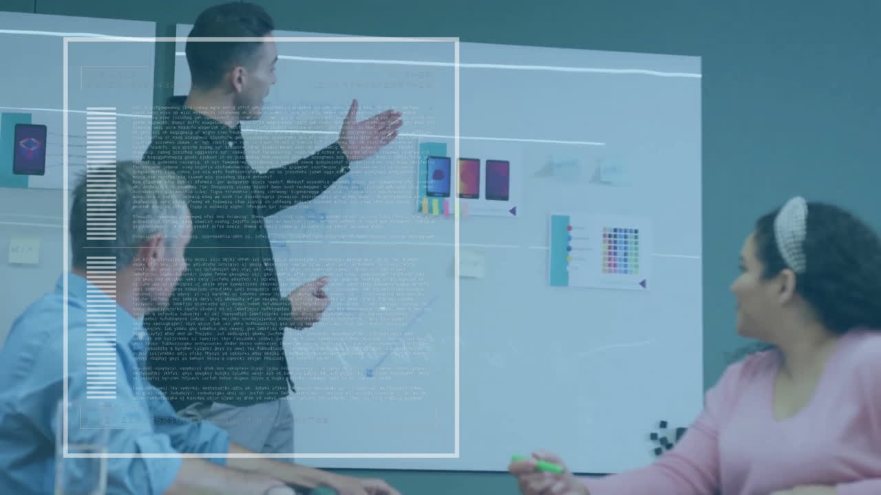 animación del procesamiento de datos sobre diversos colegas que se reúnen en la oficina