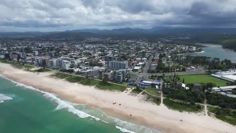 Northern-Palm-Beach---Gold-Coast---Queensland-QLD---Australia---Rotate-Drone-Shot