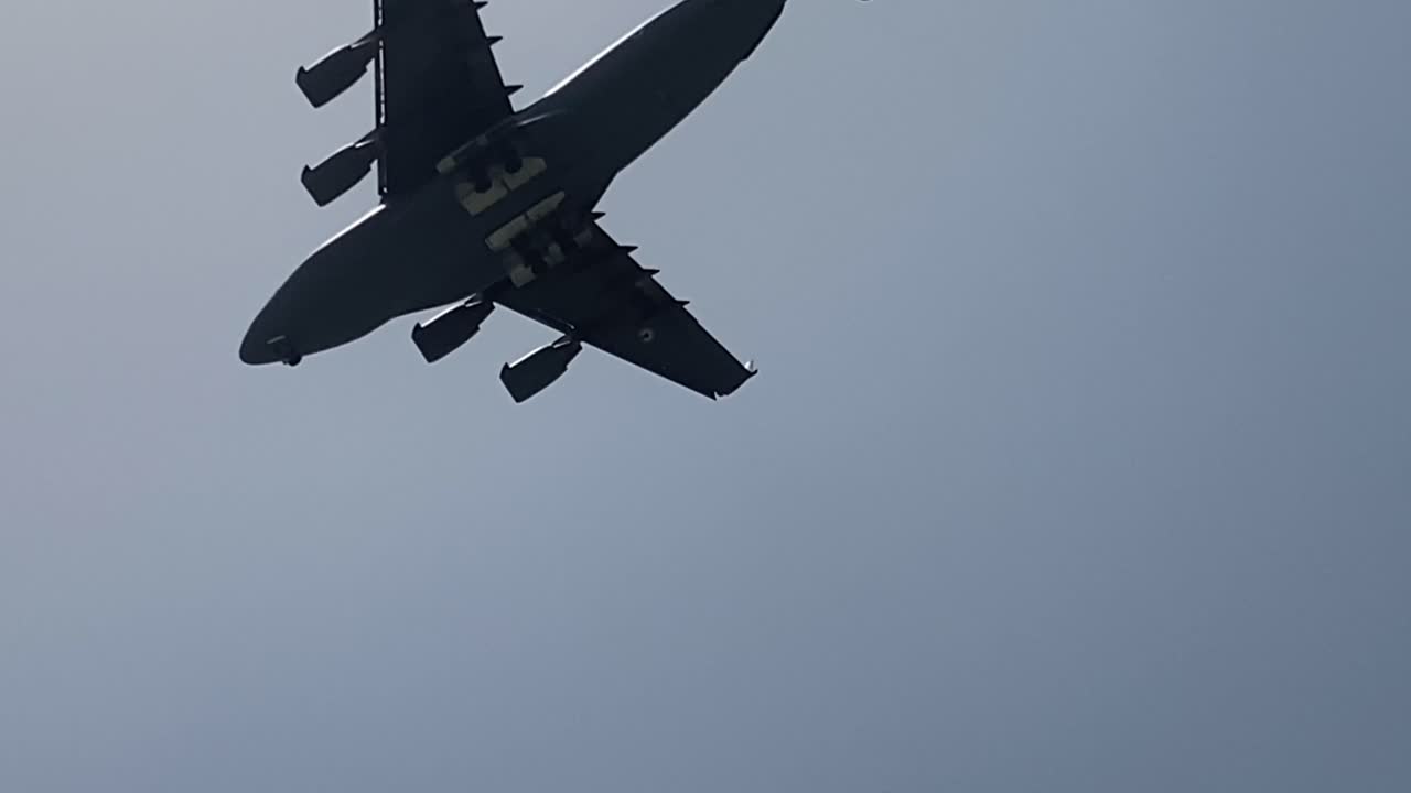 imágenes de un gran avión