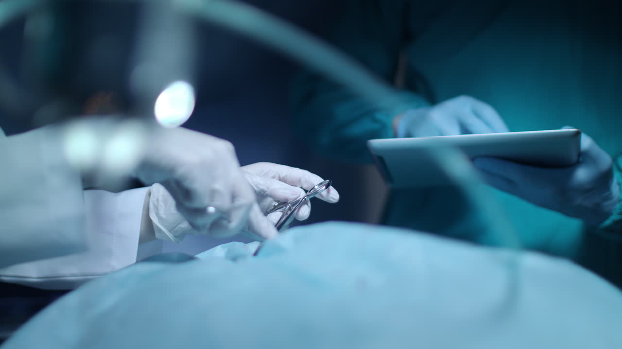 의사의 손에 있는 의약품