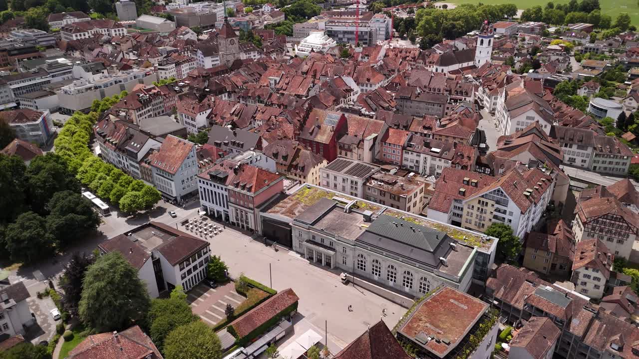 Svizzera Aarau centro storico piazza principale città paesaggio aereo drone tetti