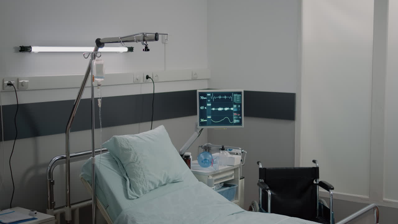 Nobody in hospital ward for resuscitation and healthcare