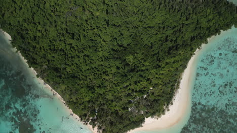 Vista-Aérea-De-Pájaro-De-Ilot-Moro,-Maravilloso-Islote-Cerca-De-Isla-De-Pinos,-Nueva-Caledonia