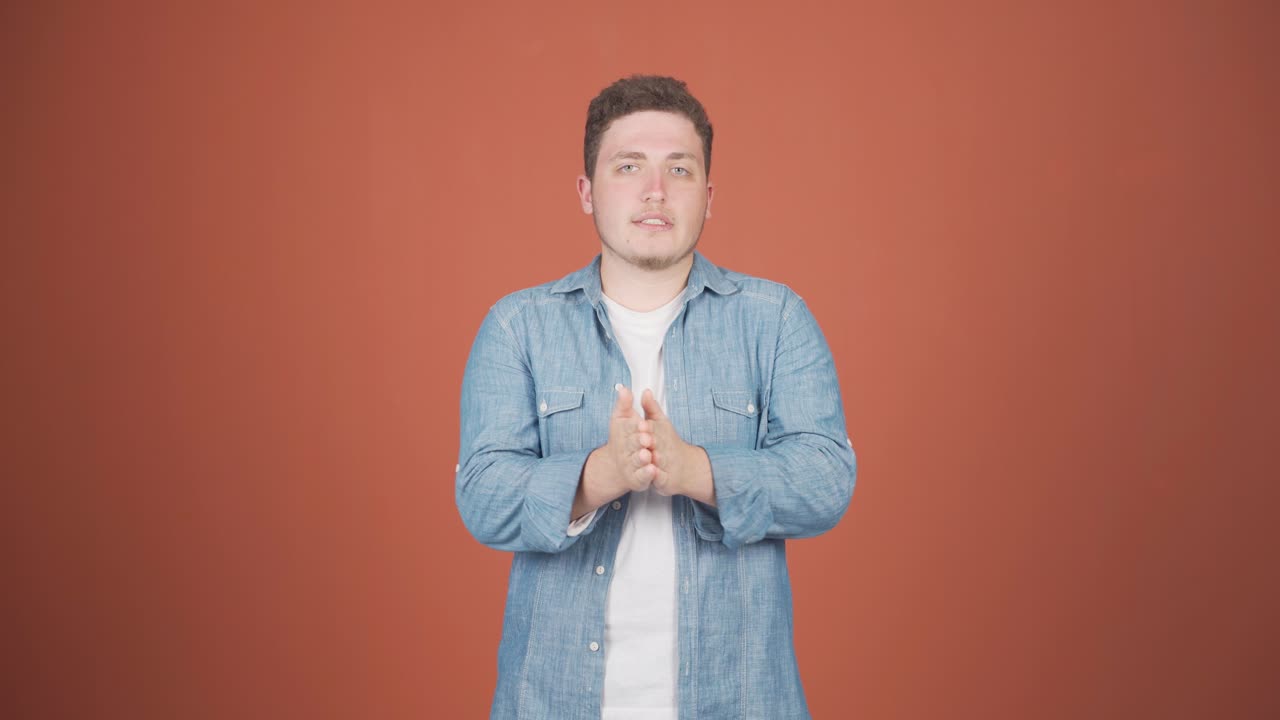 차갑고 떨리는 사람.