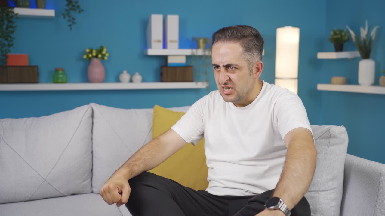 Uomo arrabbiato