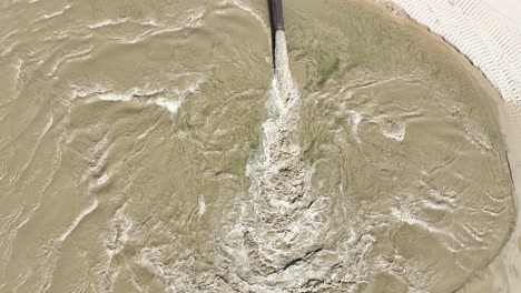 Sand-reinforcing-the-great-lakes-shore