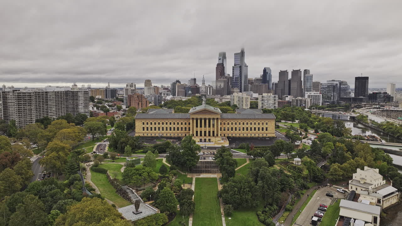Philadelphia Pennsylvania Aerial v201 flyover Fairmount Park toward Center City along Benjamin Franklin Pkwy captures Museum of Art and downtown cityscape - Shot with Mavic 3 Pro Cine - Sept 29th 2023