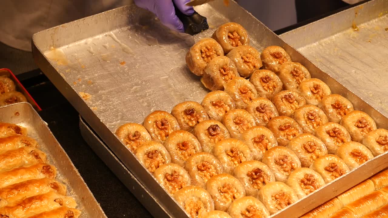 la preparación de la baklava
