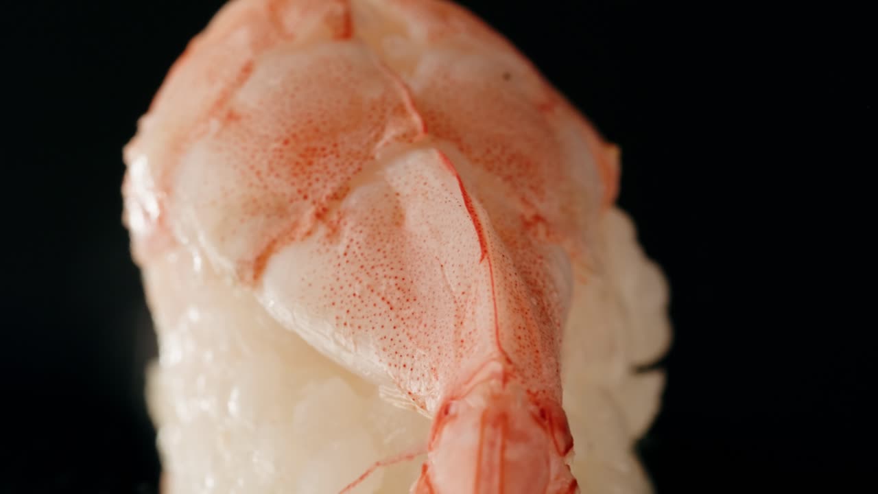 사시미 접시, 일본식 레스토랑, 현대 카페에서 신선한 과 연어 조각, 전통 음식, 생선 은 물고기 요리, 오메가 3