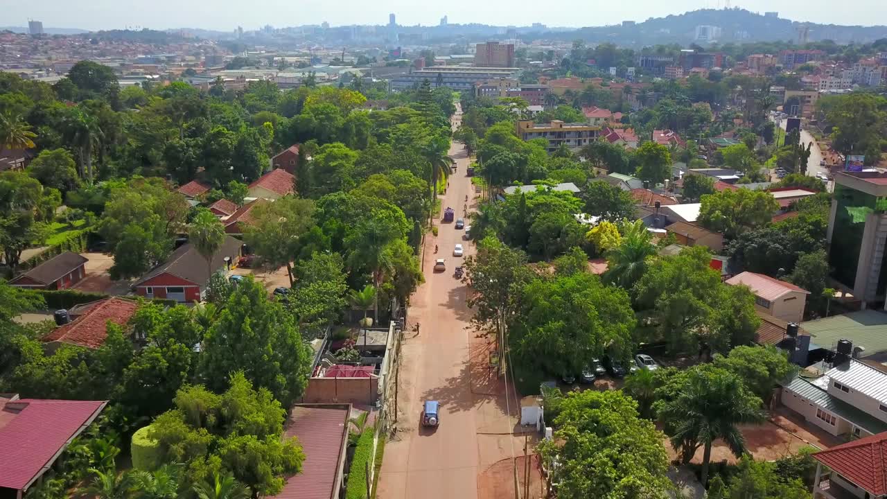 panorama del idílico barrio de bandali rise, bugolobi, kampala, uganda