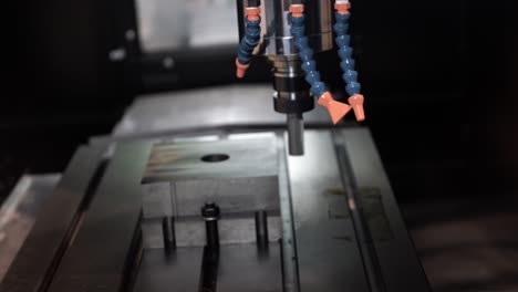 CNC-Fräsmaschine-Für-Die-Metallbearbeitung.