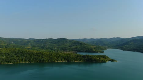 布托尼加湖水庫水<unk> (克羅埃西亞) 左邊全景,空中無人機左邊揭示拍攝