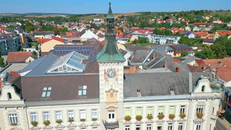 Mistelbach-Town-Hall-In-Main-Square-Hauptplatz-In-Austria---Aerial-Drone-Shot