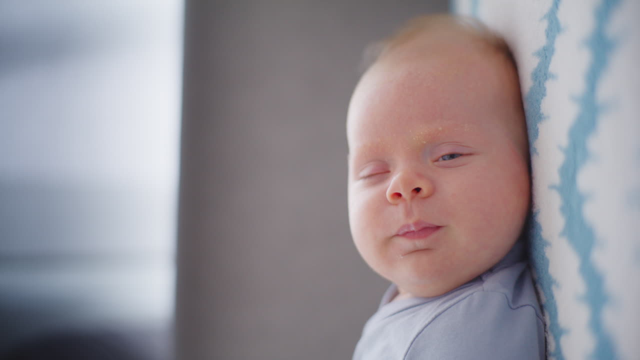 잠자는 귀여운 아기