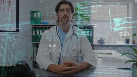 animación del procesamiento de datos sobre un médico caucásico hablando