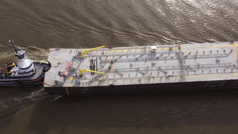 barge on hudson river headed south past hudson ny