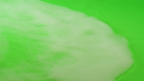 smoke or vapor on green screen