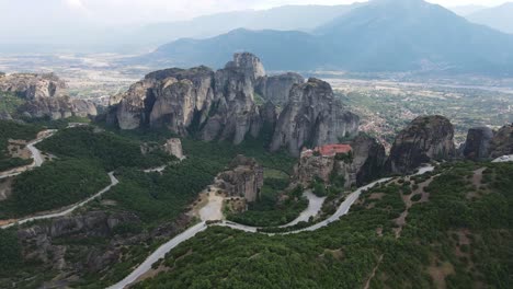 Stunning-view-of-gigantic-rocks-with-breathtaking-landscape-reaching-heights-of-more-than-600-meters-in-one-of-the-most-important-monastic-communities-of-Greece,-Meteora