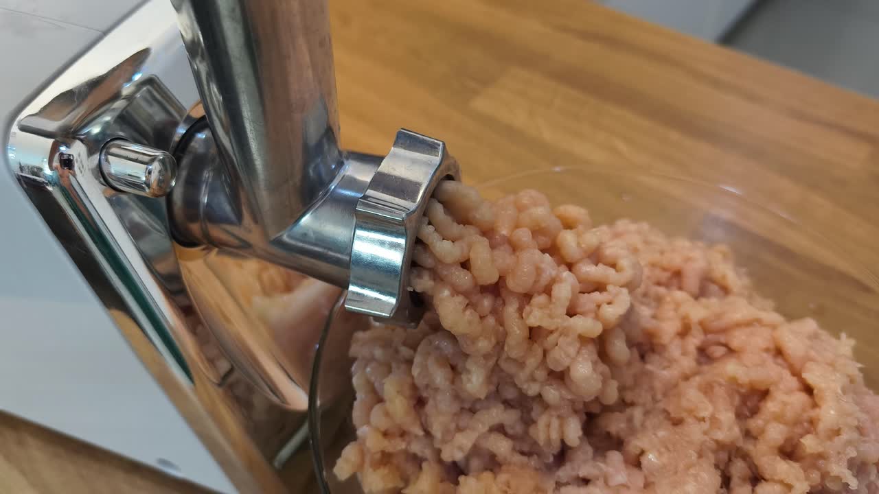 집에서 은 고기를 만드는 것