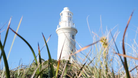 Light-house-pan-during-summer