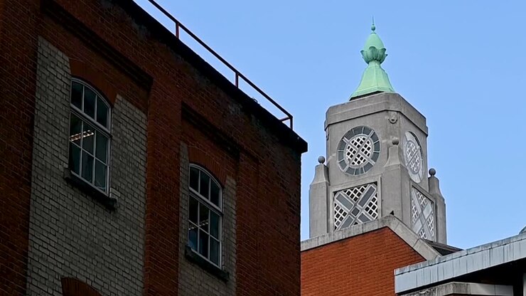Olhando para a Oxo Tower, Londres, Reino Unido