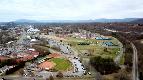 Sportplätze-Der-East-Tennessee-State-University,-Johnson-City,-Tennessee-Antenne