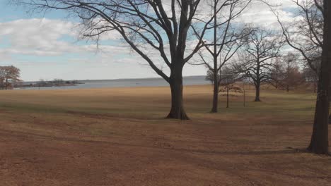 davenport park in new rochelle in the winter