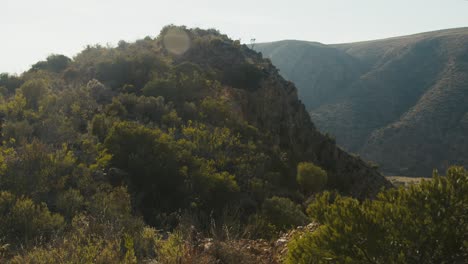 Fuera-De-Los-Caminos-Trillados-Montaña-Africana-Colina