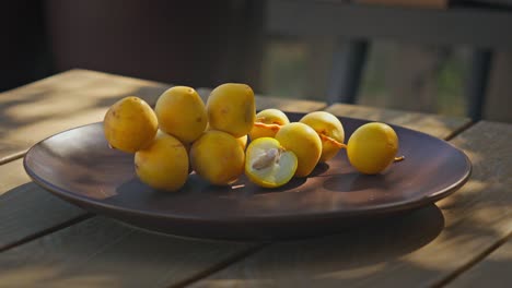 barhi dates, a perfect snack after ramadan