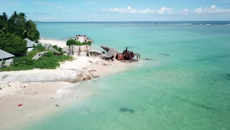 japanese coastal gun on green beach near tarawa on island of kiribati