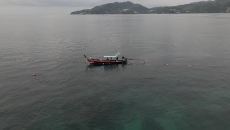 Viejo-Barco-De-Pescadores-En-Tailandia