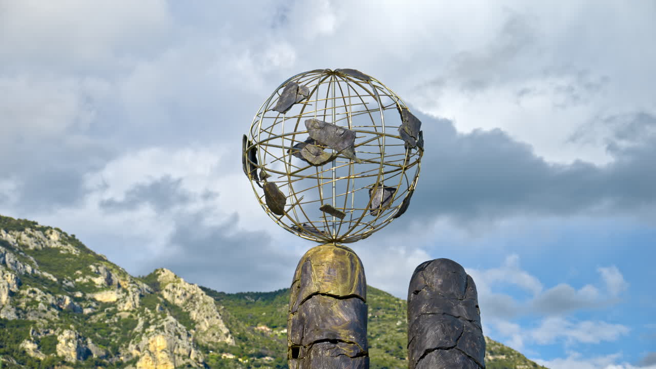 Kindly Lent sculpture by Johann Young on Boulevard Louis II in Monaco