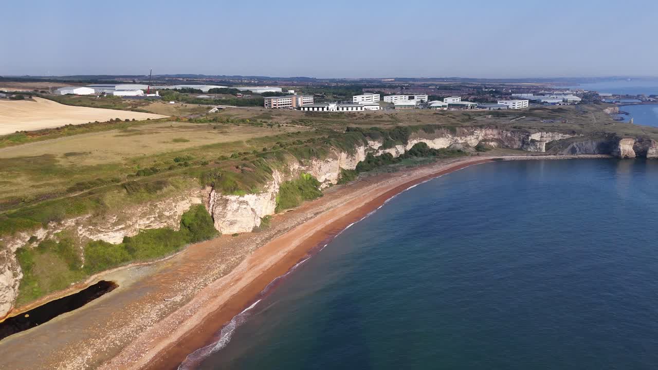 Veduta aerea con drone della cittadina costiera di Seaham nella Contea di Durham, Inghilterra. Situata sulla costa di Durham, città britannica nel nord-est dell'Inghilterra, Regno Unito.