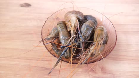 raw shrimp in bowl