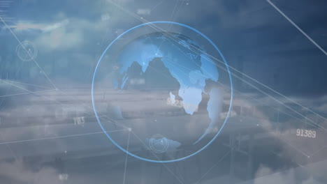 animación del procesamiento de datos a través de la red de conexiones y el globo.