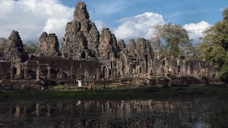 Timelapse-Wide-Shot-of-Bayon-Temple