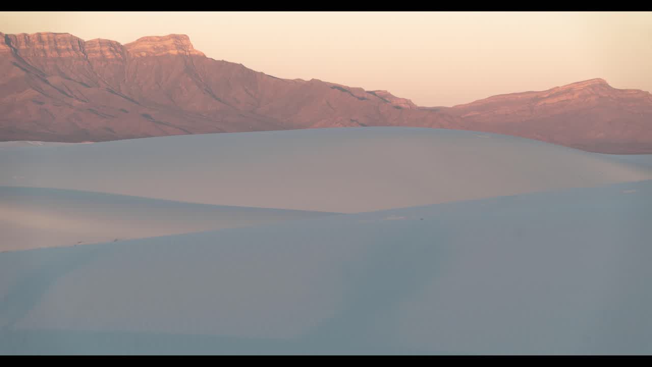 White Sands National Park at Sunrise/Sunset