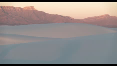 white sands national park at sunrise/sunset