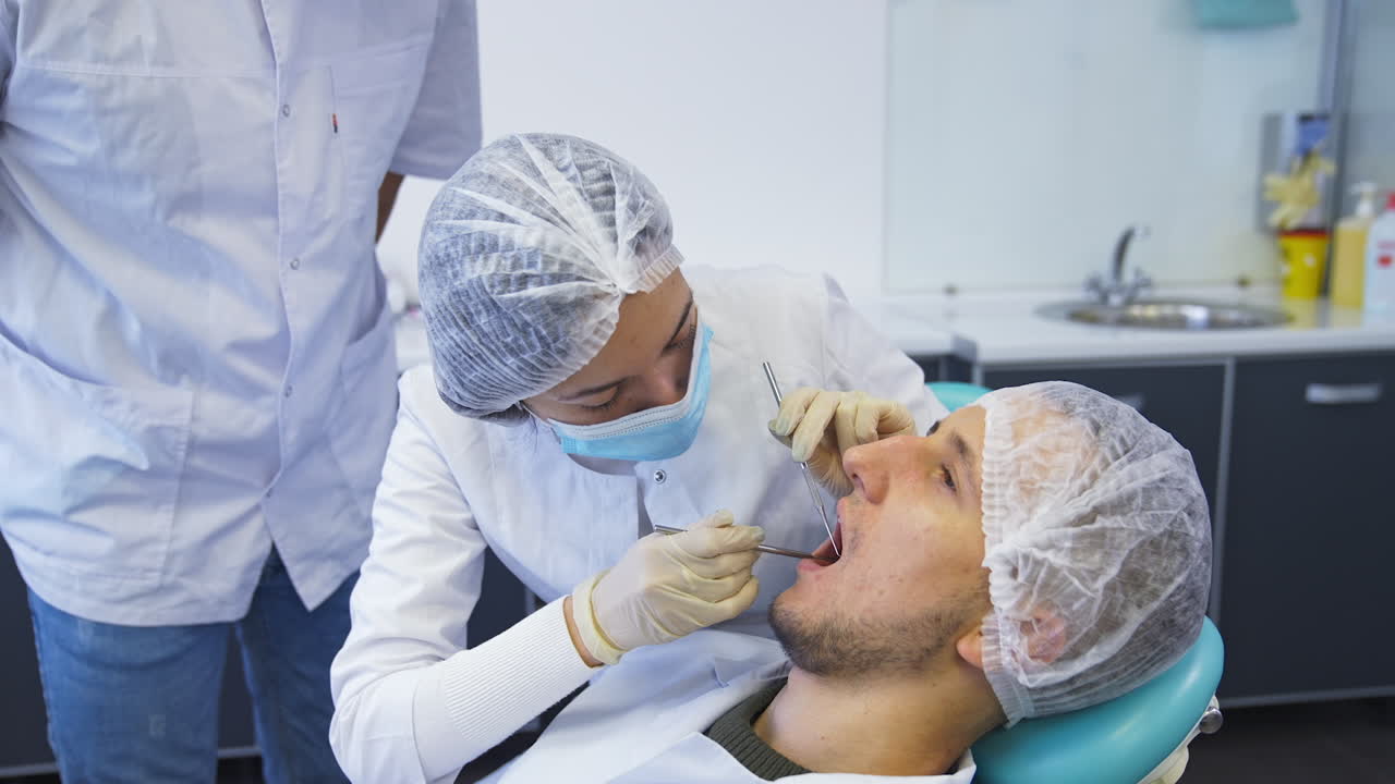 стоматологический осмотр