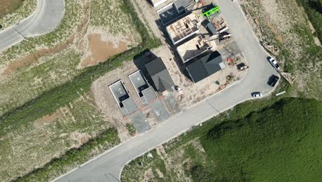 comunidad doméstica en construcción aérea, desarrollo urbano desde drones arriba