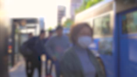 Commuters-Getting-of-off-Bus-in-Seoul