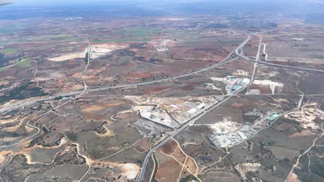 Imágenes-De-Vuelos-Internacionales-Desde-La-Ventana-Del-Avión-Sobrevolando-Las-Nubes-Hasta-La-Del-Avión