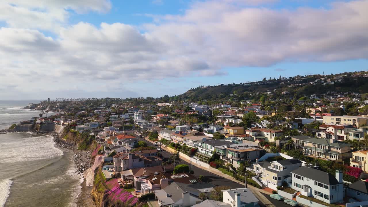 미국 캘리포니아 주 샌디에이고의 la jolla의 가장 남쪽 끝에 있는 bird rock에 있는 주거 부동산