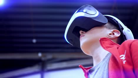 boy experiencing virtual reality