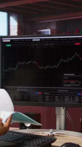 vertical video day trader upset after losing money in cryptocurrency investment due to rug pull